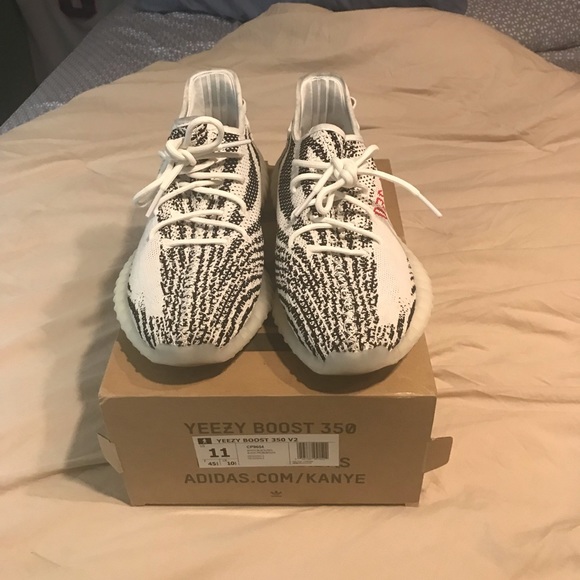 Yeezy 350 v2 Zebra - Picture 1 of 3